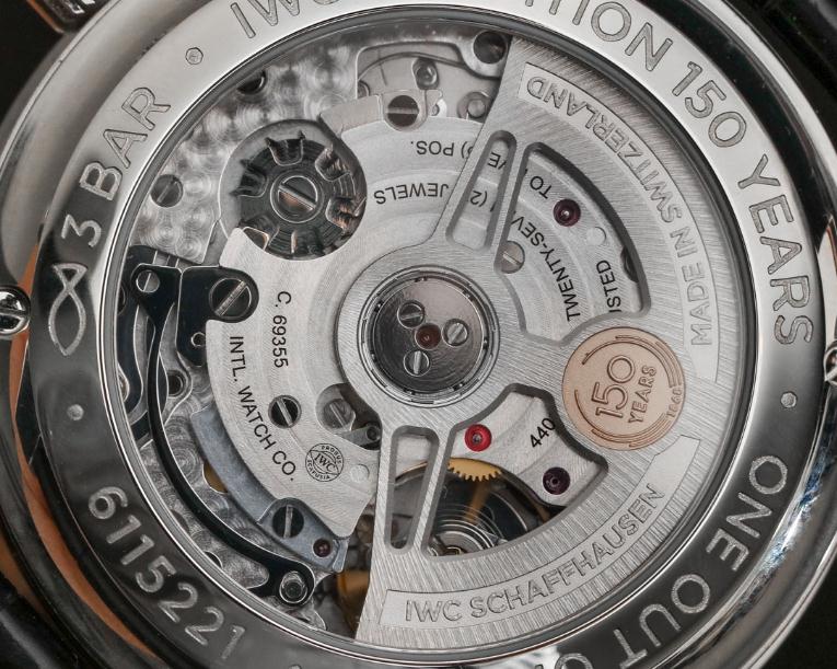 The special fake IWC Portugieser IW371602 watches have transparent sapphire backs.